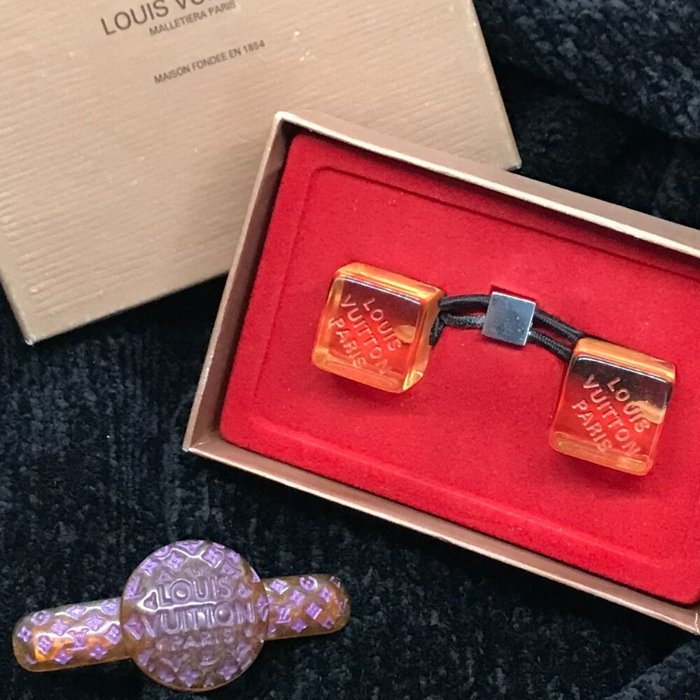 Louis Vuitton Vintage Coral Resin Hair Cube Pony & Bonus Barrette - Picture 12 of 16